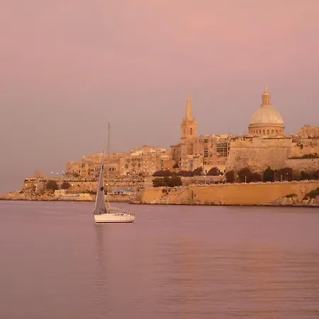 Topking * Valletta